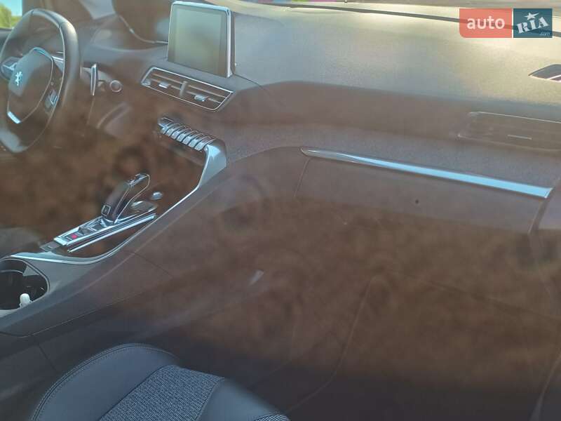 Внедорожник / Кроссовер Peugeot 5008 2020 в Коростене фото 25 Внедорожник / Кроссовер Peugeot 5008 2020 в Коростене