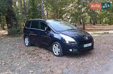 Микровэн Peugeot 5008 2011 в Вольногорске