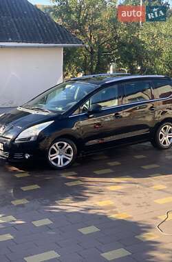 Микровэн Peugeot 5008 2013 в Тернополе