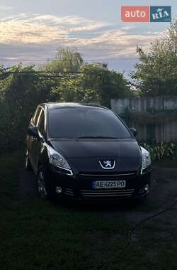 Микровэн Peugeot 5008 2010 в Днепре