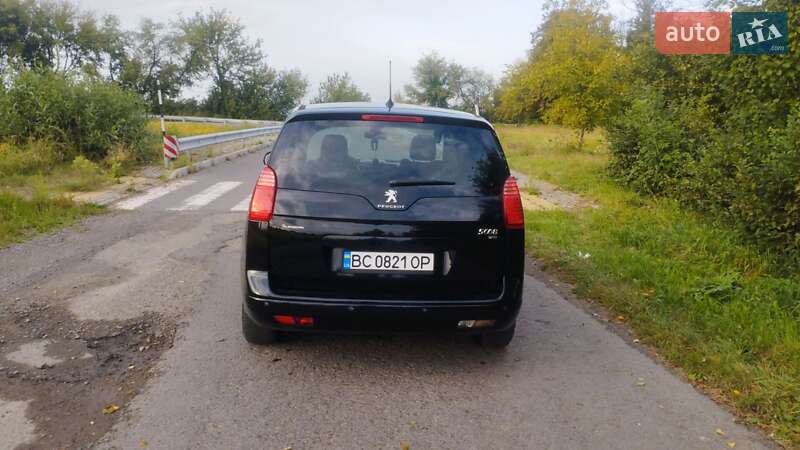 Мікровен Peugeot 5008 2014 в Стрию