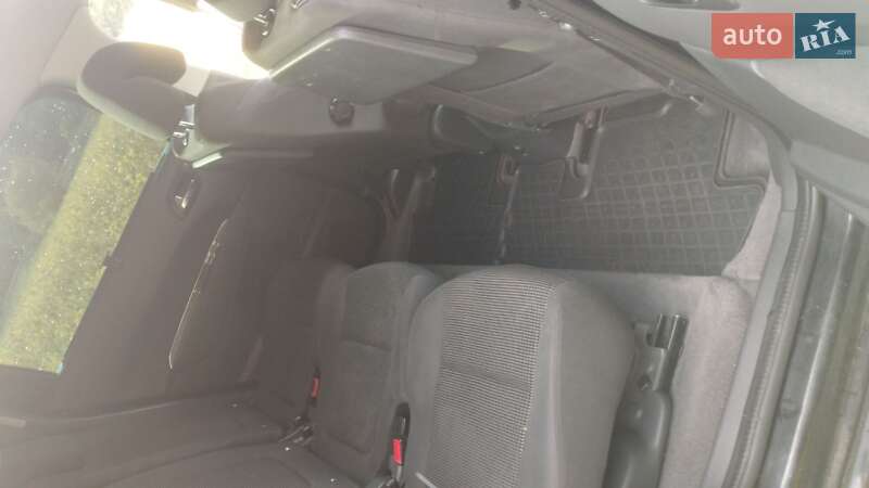 Мікровен Peugeot 5008 2014 в Стрию