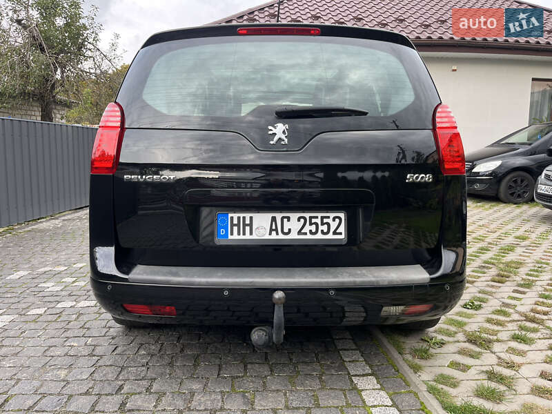 Мікровен Peugeot 5008 2010 в Звягелі