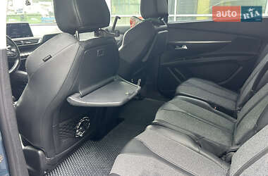 Внедорожник / Кроссовер Peugeot 5008 2017 в 