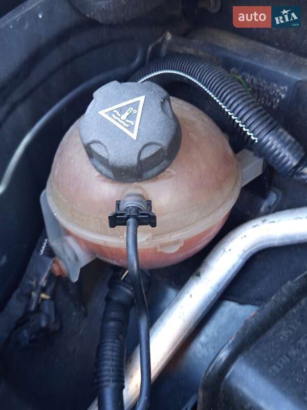 Мікровен Peugeot 5008 2013 в Ратному