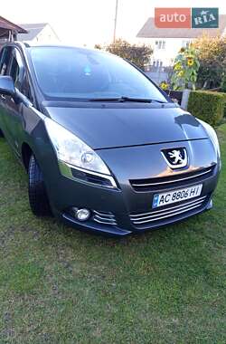 Микровэн Peugeot 5008 2013 в Ратным