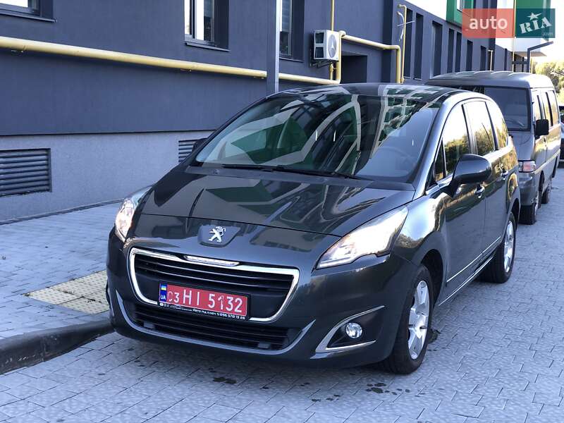 Микровэн Peugeot 5008 2014 в Львове