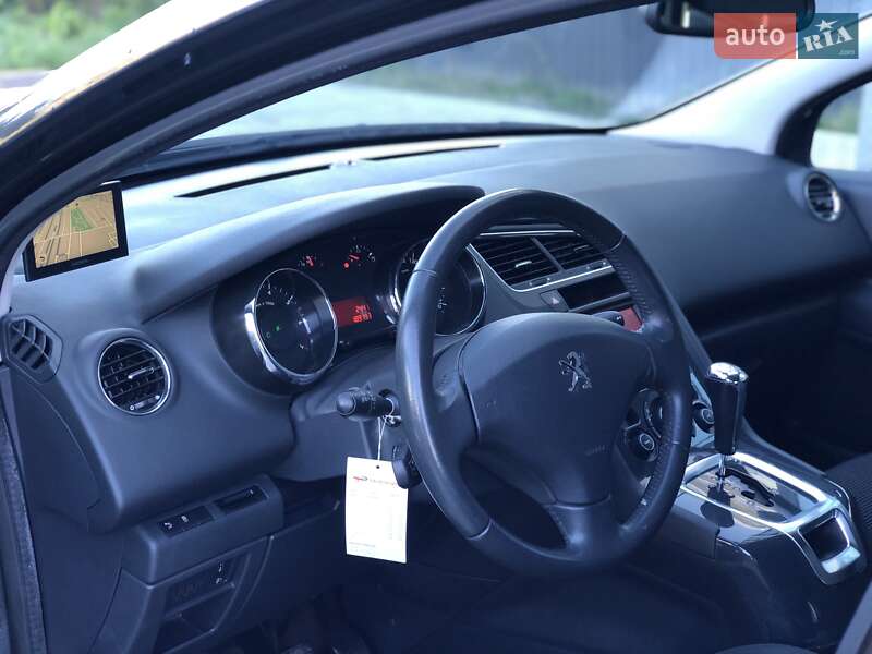 Микровэн Peugeot 5008 2014 в Львове