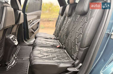 Внедорожник / Кроссовер Peugeot 5008 2017 в 