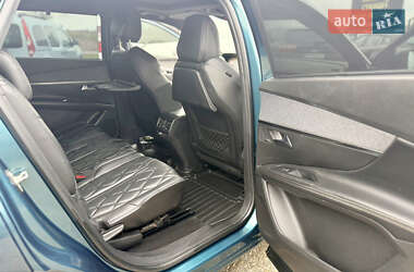 Внедорожник / Кроссовер Peugeot 5008 2017 в 