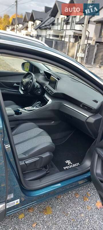 Позашляховик / Кросовер Peugeot 5008 2019 в Львові