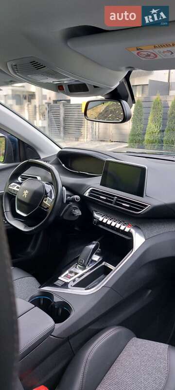 Позашляховик / Кросовер Peugeot 5008 2019 в Львові