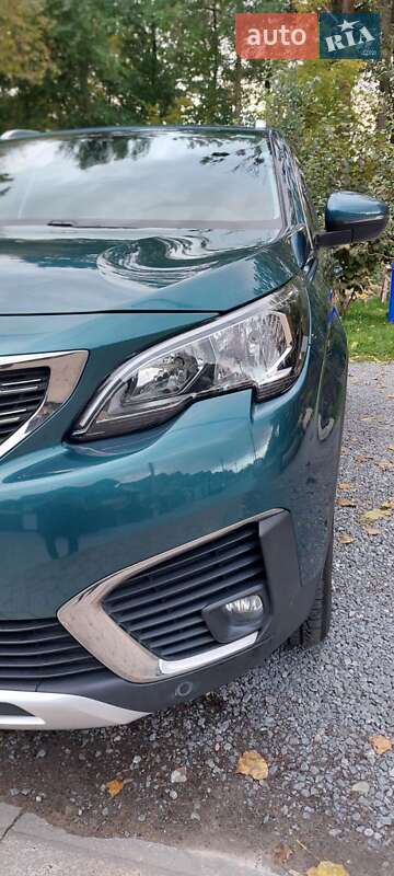 Позашляховик / Кросовер Peugeot 5008 2019 в Львові