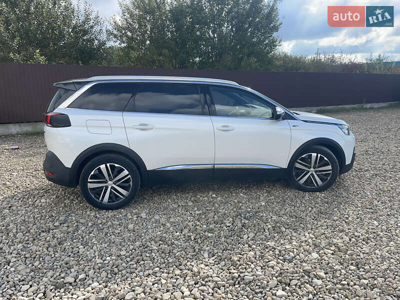 Внедорожник / Кроссовер Peugeot 5008 2017 в Львове