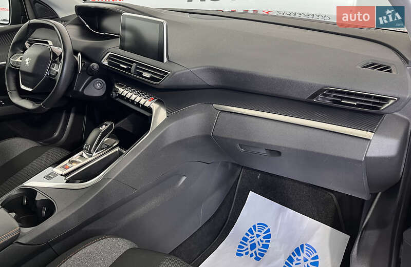 Внедорожник / Кроссовер Peugeot 5008 2019 в Львове