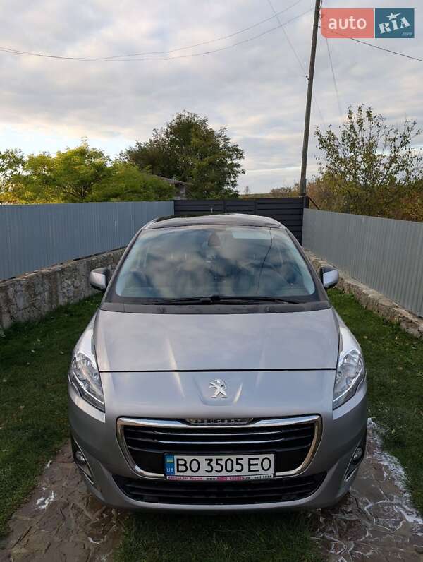 Peugeot 5008 2014