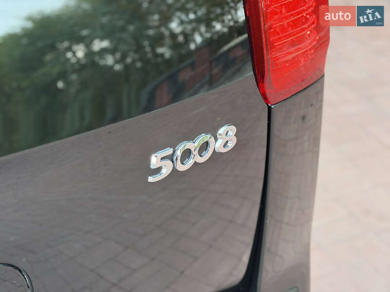 Микровэн Peugeot 5008 2014 в Ровно