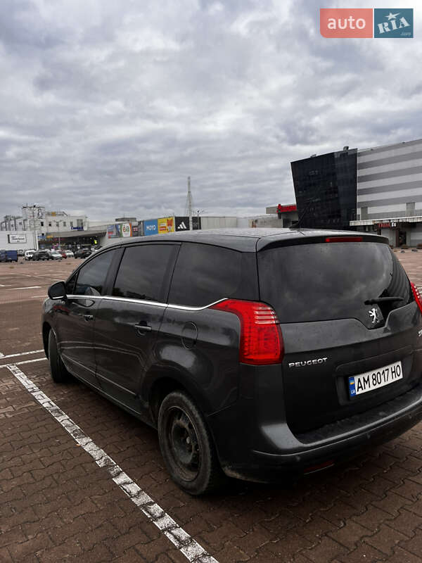 Микровэн Peugeot 5008 2009 в Житомире