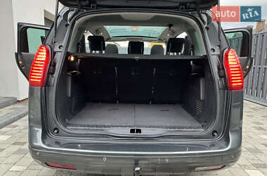 Микровэн Peugeot 5008 2016 в 