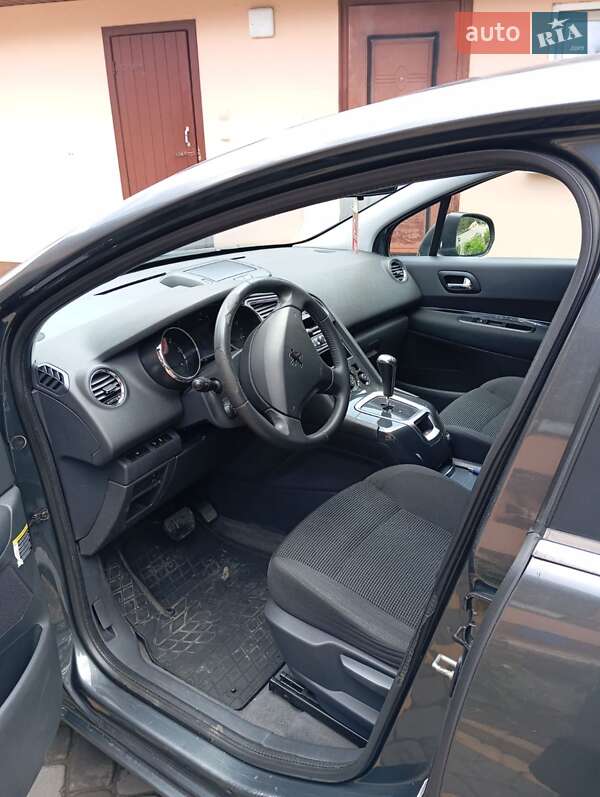 Микровэн Peugeot 5008 2012 в Ковеле