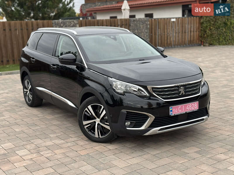Внедорожник / Кроссовер Peugeot 5008 2020 в 