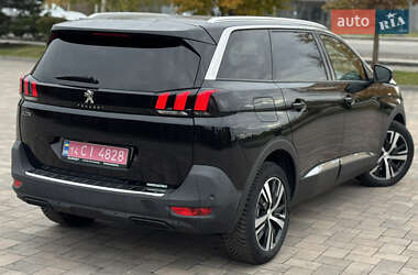 Внедорожник / Кроссовер Peugeot 5008 2020 в 