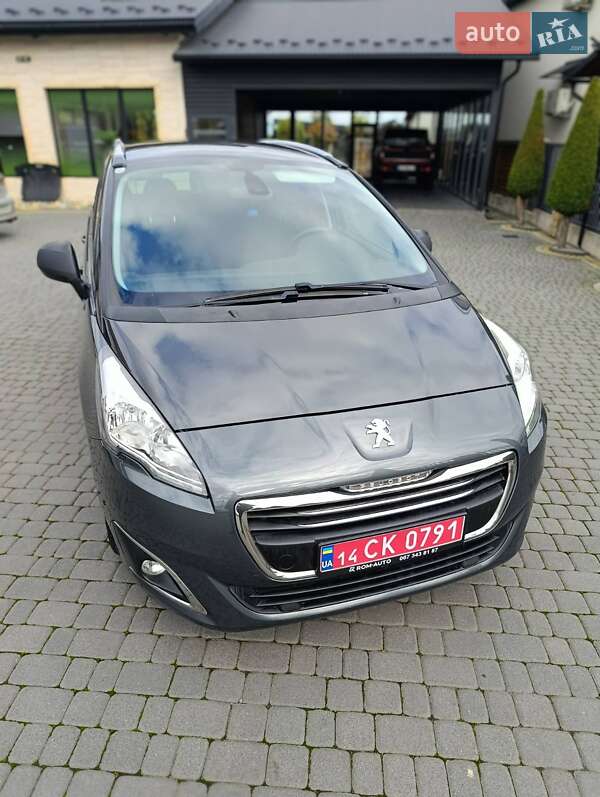 Микровэн Peugeot 5008 2015 в 