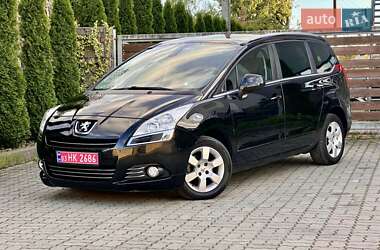 Микровэн Peugeot 5008 2012 в 