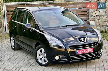 Микровэн Peugeot 5008 2012 в 
