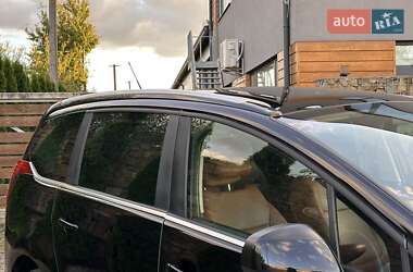 Микровэн Peugeot 5008 2012 в 