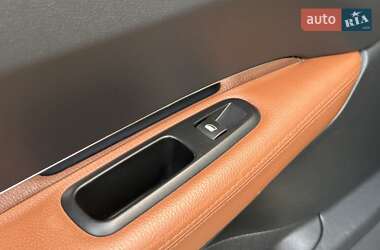 Микровэн Peugeot 5008 2012 в 
