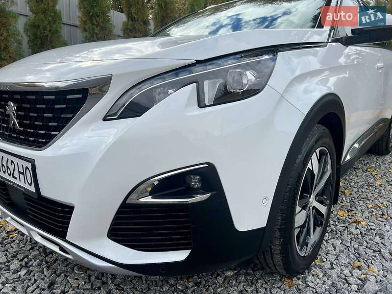 Позашляховик / Кросовер Peugeot 5008 2017 в Полтаві фото 9 Позашляховик / Кросовер Peugeot 5008 2017 в Полтаві