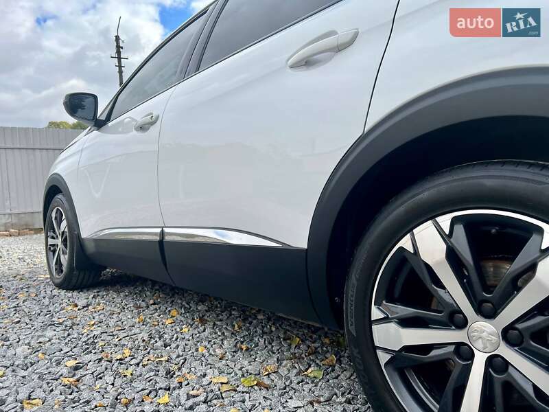 Позашляховик / Кросовер Peugeot 5008 2017 в Полтаві фото 18 Позашляховик / Кросовер Peugeot 5008 2017 в Полтаві