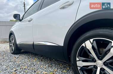 Внедорожник / Кроссовер Peugeot 5008 2017 в 