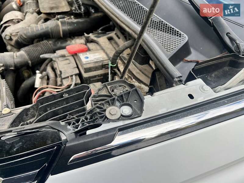 Позашляховик / Кросовер Peugeot 5008 2017 в Полтаві фото 35 Позашляховик / Кросовер Peugeot 5008 2017 в Полтаві