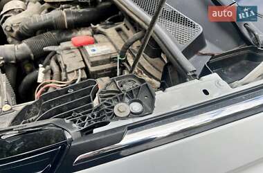 Внедорожник / Кроссовер Peugeot 5008 2017 в 