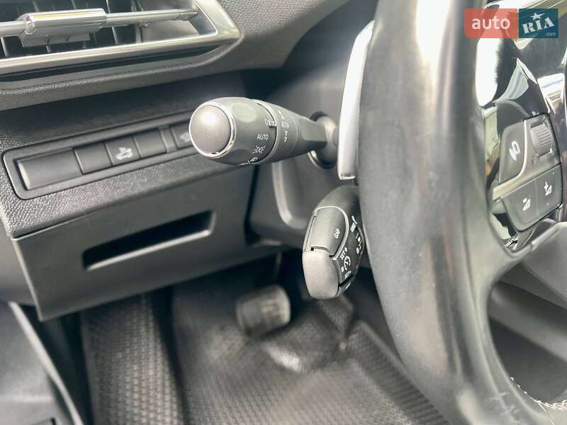 Позашляховик / Кросовер Peugeot 5008 2017 в Полтаві фото 52 Позашляховик / Кросовер Peugeot 5008 2017 в Полтаві