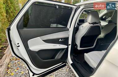 Внедорожник / Кроссовер Peugeot 5008 2017 в 