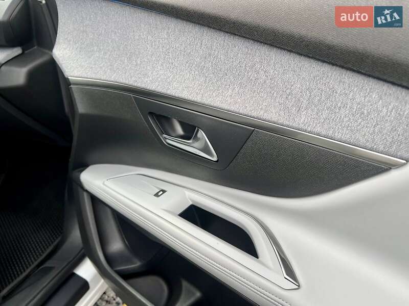 Позашляховик / Кросовер Peugeot 5008 2017 в Полтаві фото 76 Позашляховик / Кросовер Peugeot 5008 2017 в Полтаві