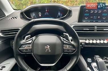 Внедорожник / Кроссовер Peugeot 5008 2017 в 