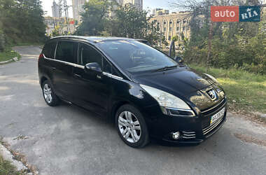 Микровэн Peugeot 5008 2010 в 