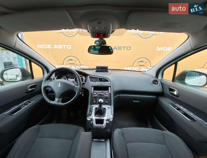 Микровэн Peugeot 5008 2013 в Ровно