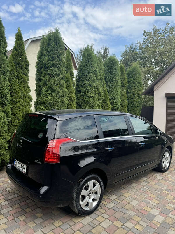 Микровэн Peugeot 5008 2015 в Ивано-Франковске