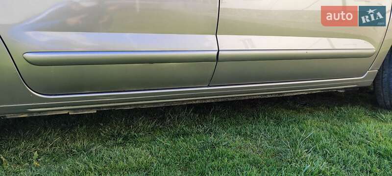 Мікровен Peugeot 5008 2011 в Чернівцях фото 11 Мікровен Peugeot 5008 2011 в Чернівцях