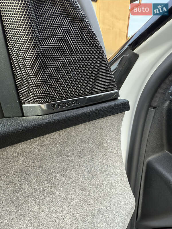 Позашляховик / Кросовер Peugeot 5008 2022 в Івано-Франківську фото 16 Позашляховик / Кросовер Peugeot 5008 2022 в Івано-Франківську