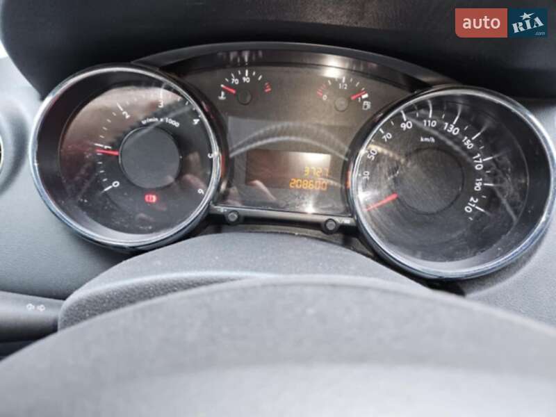 Микровэн Peugeot 5008 2011 в Львове фото 8 Микровэн Peugeot 5008 2011 в Львове