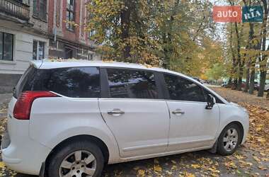 Микровэн Peugeot 5008 2013 в 