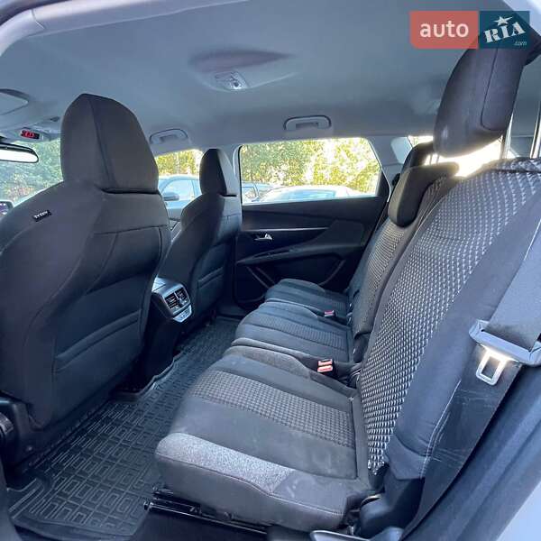 Позашляховик / Кросовер Peugeot 5008 2018 в Одесі фото 9 Позашляховик / Кросовер Peugeot 5008 2018 в Одесі
