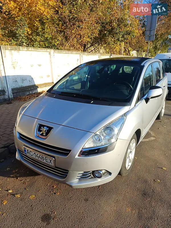 Peugeot 5008