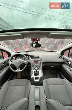 Микровэн Peugeot 5008 2013 в 